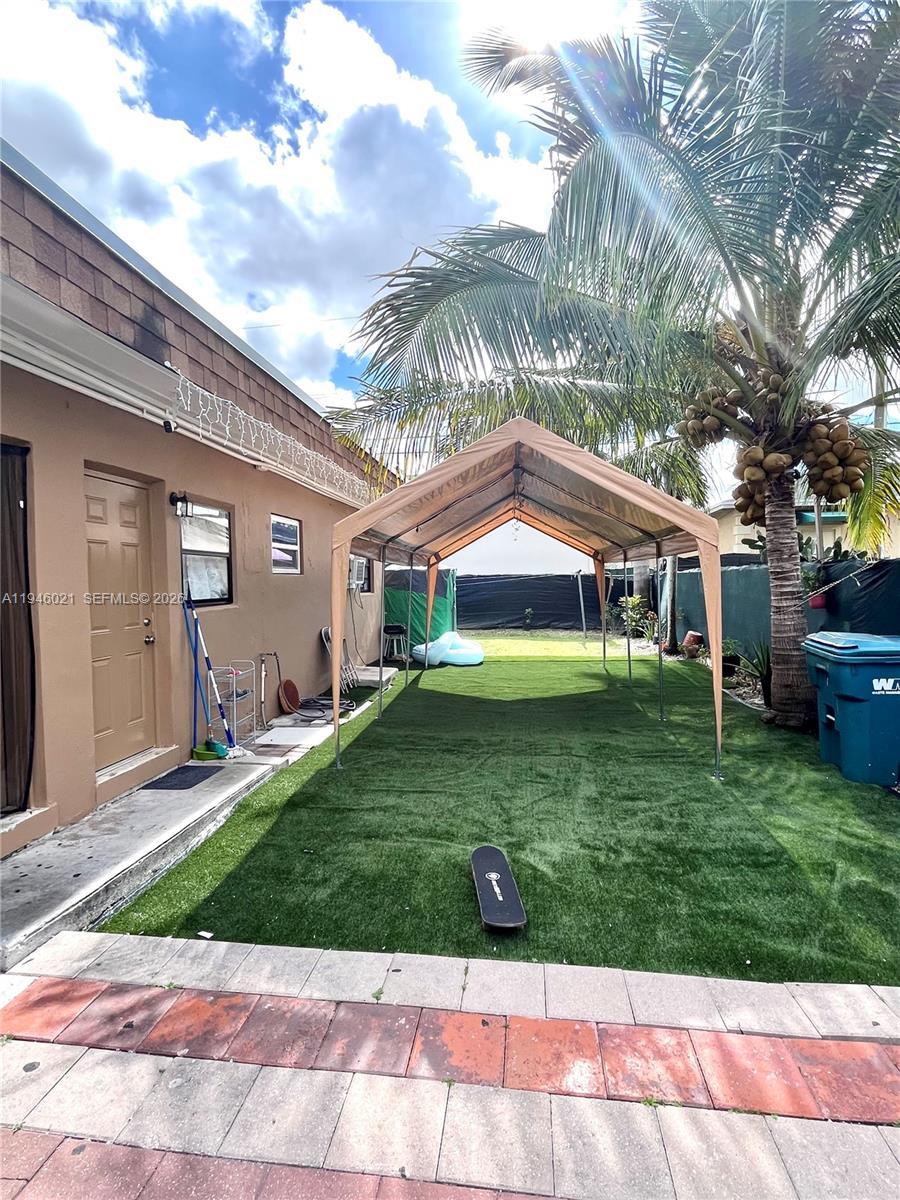 645 NW 1st St, Florida City FL 33034 photo 2