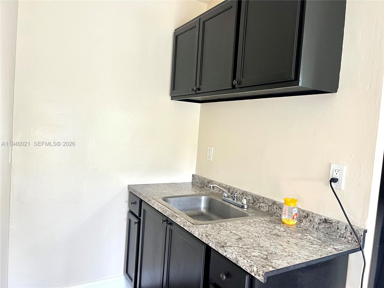 645 NW 1st St, Florida City FL 33034 photo 3