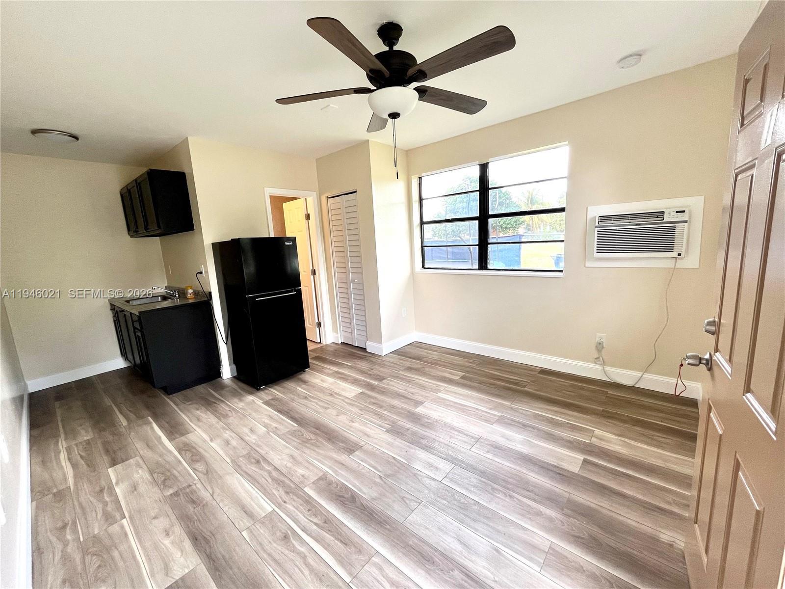 645 NW 1st St, Florida City FL 33034 photo 5
