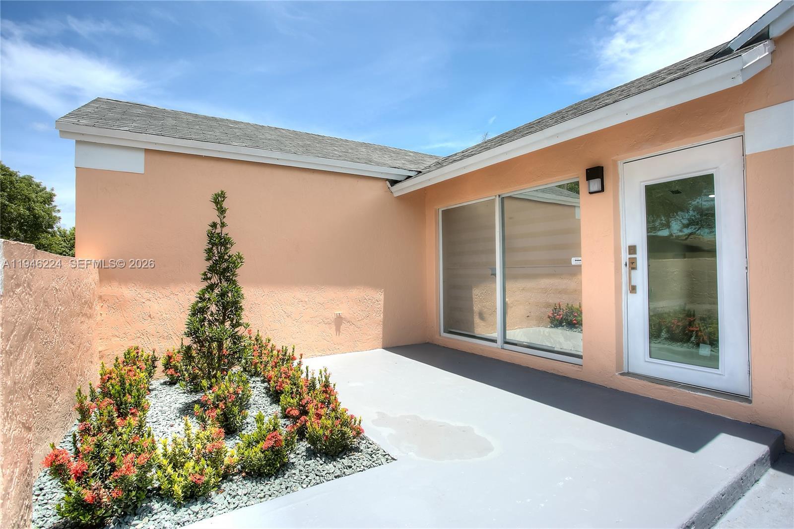 3060 NW 203rd Ter, Miami Gardens FL 33056 photo 2