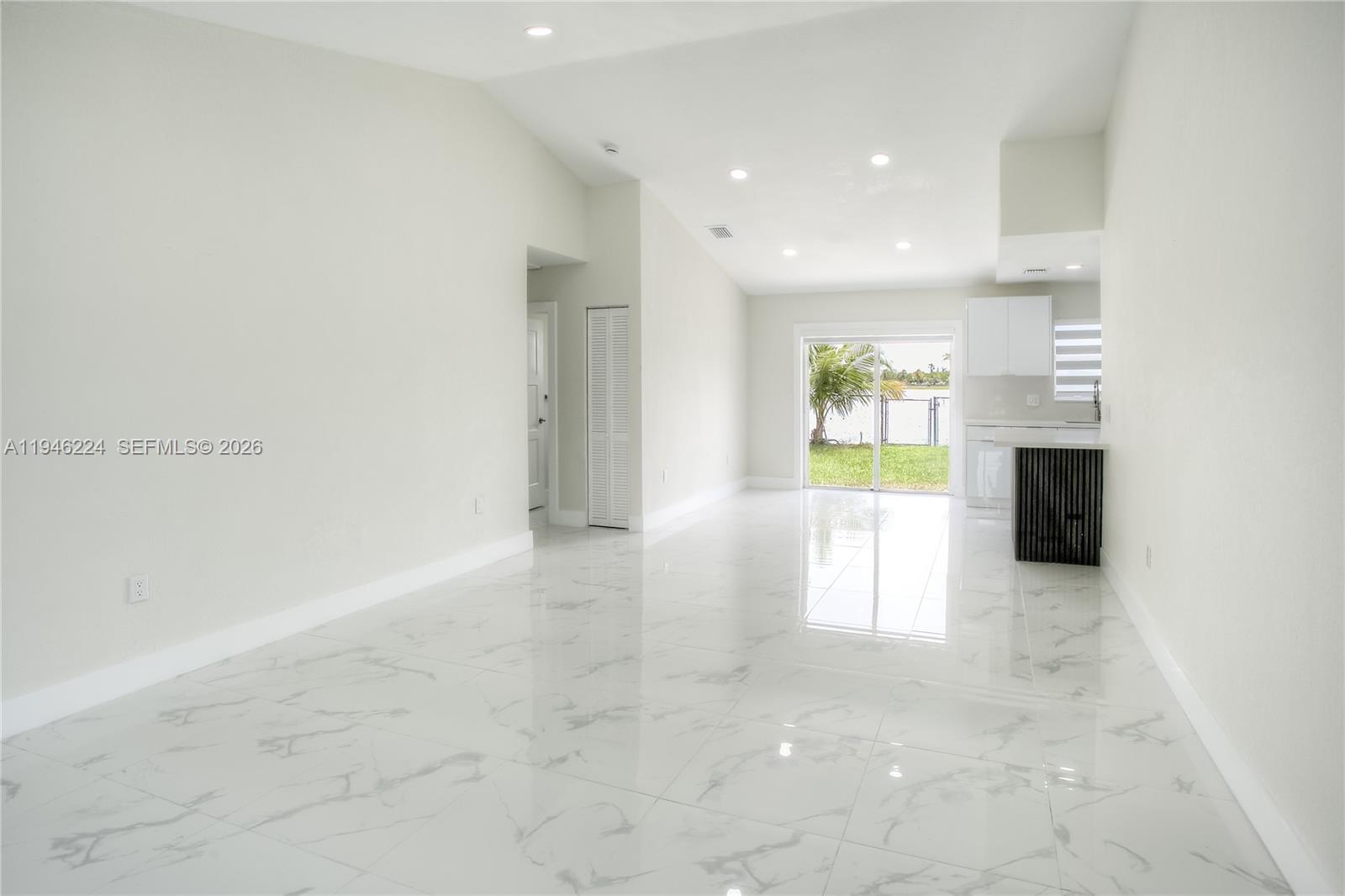 3060 NW 203rd Ter, Miami Gardens FL 33056 photo 4