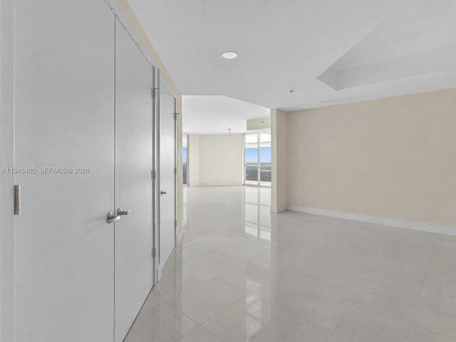 17301 Biscayne Blvd # 2301, North Miami Beach FL 33160 photo 5