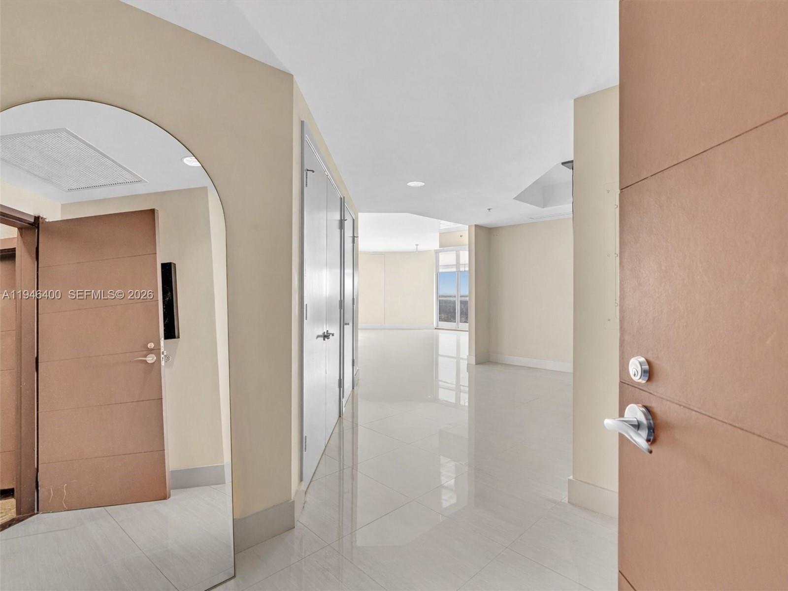 17301 Biscayne Blvd # 2301, North Miami Beach FL 33160 photo 4