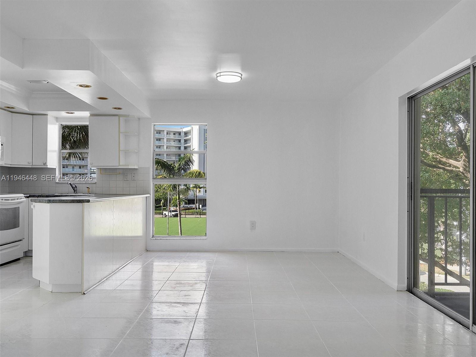 201 178th Dr # 307, Sunny Isles Beach FL 33160 photo 4