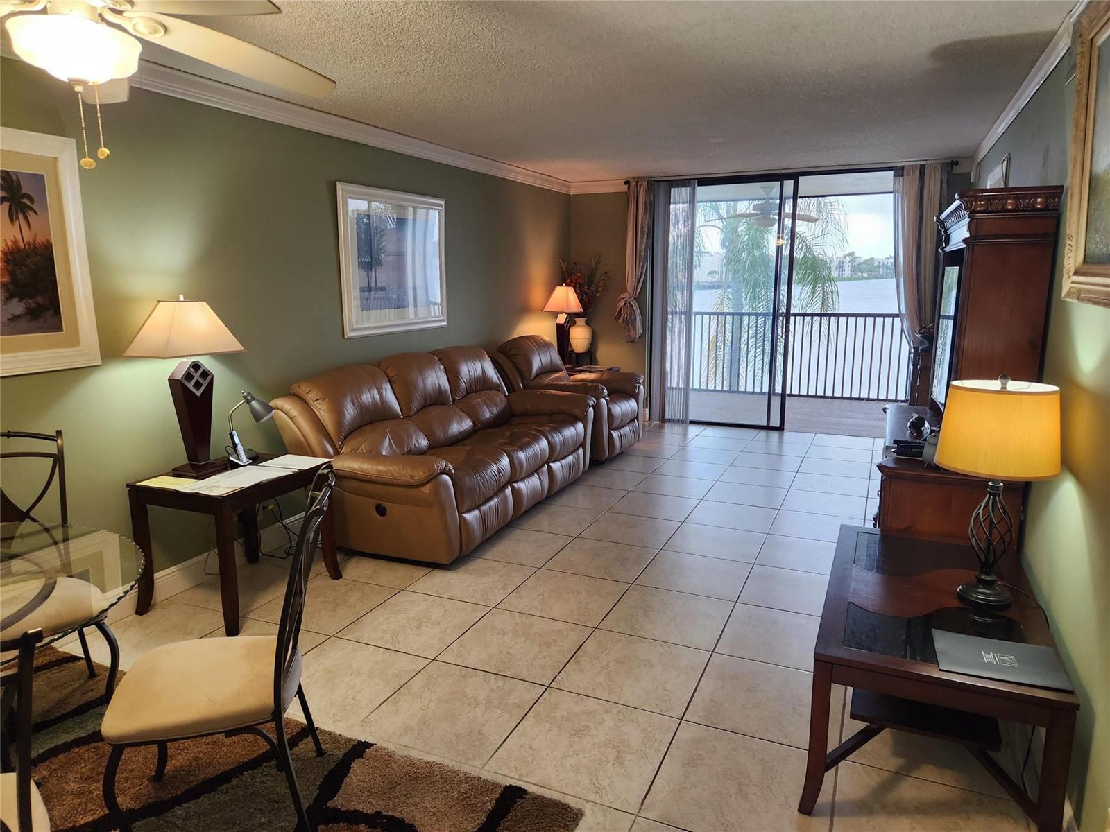 112 Lake Emerald Drive # 208, Oakland Park FL 33309 photo 3