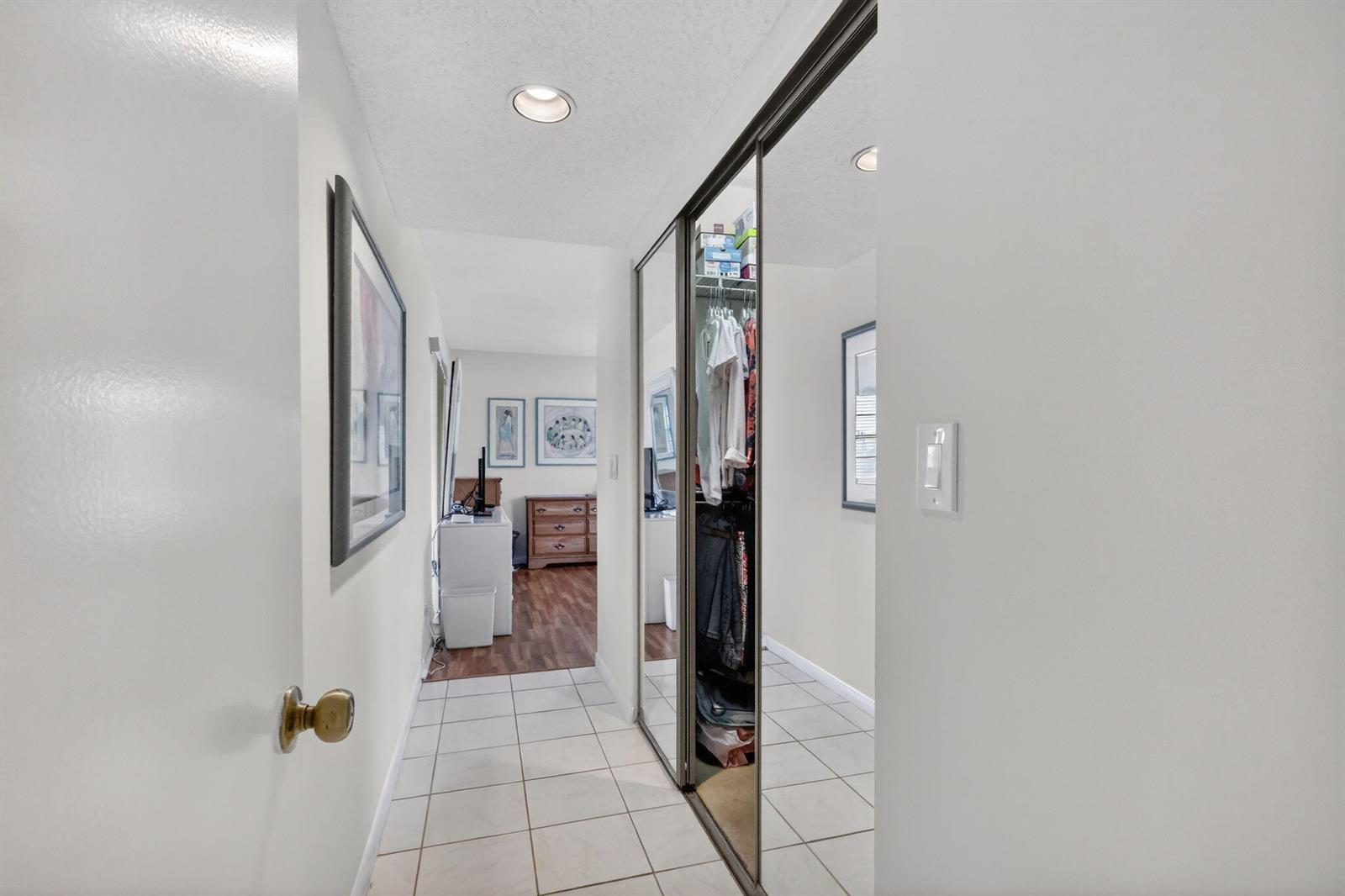 10215 N Circle Lake Drive # 101, Boynton Beach FL 33437 photo 4