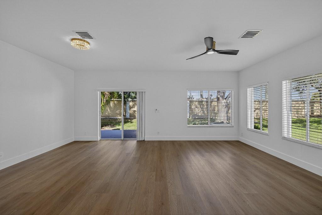 4243 SW 10th Court, Deerfield Beach FL 33442 photo 4