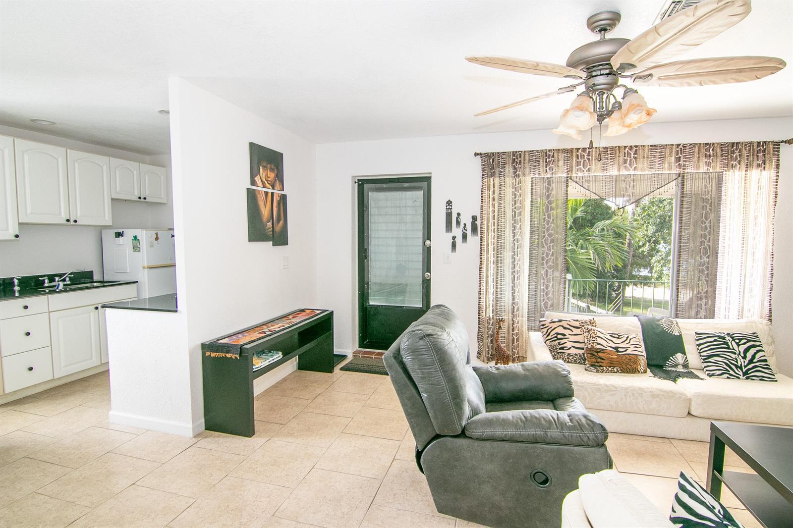 4056 Lake Osborne Drive # 15, FL 33461 photo 4