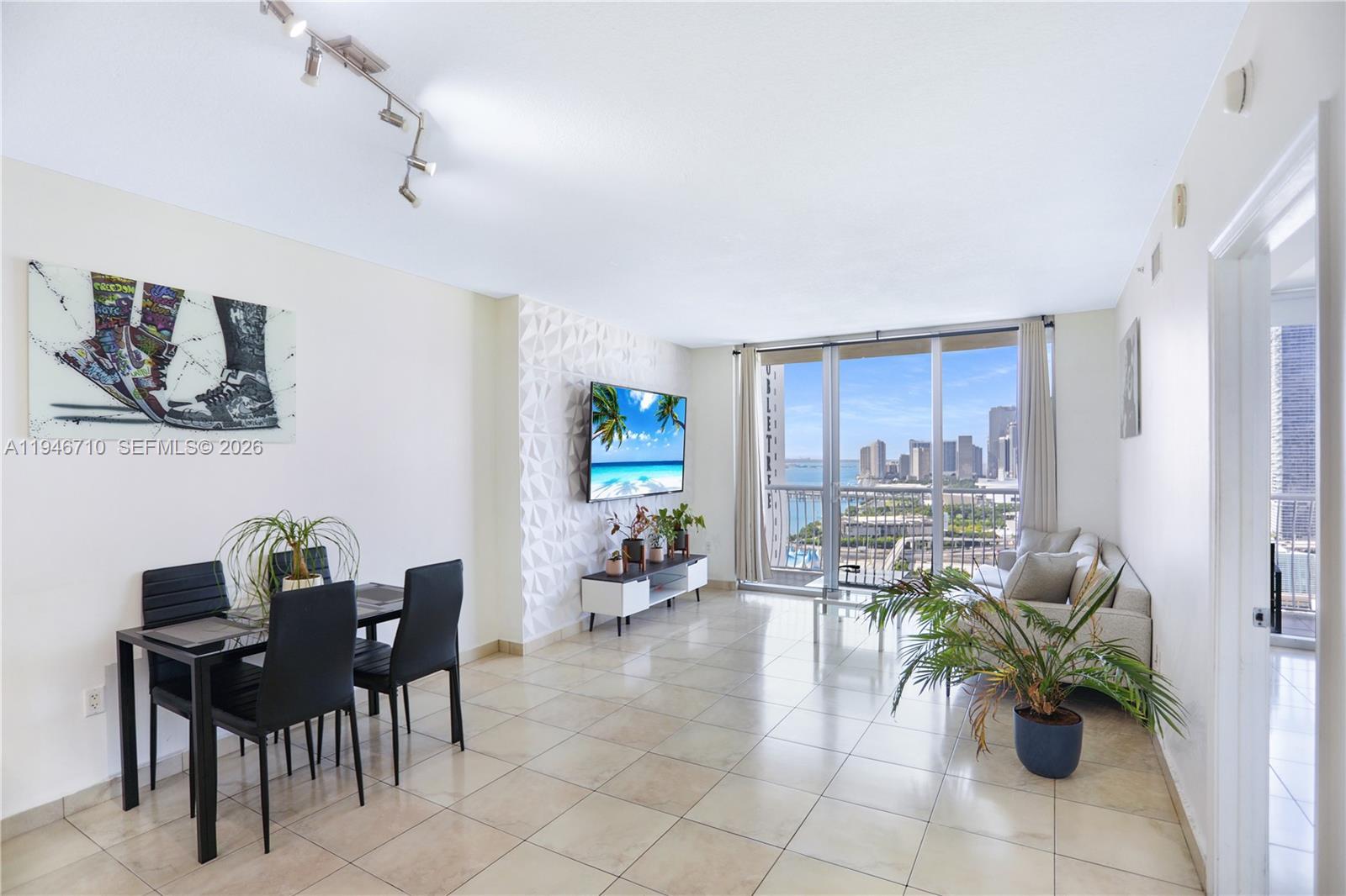 1750 N Bayshore Dr # 3210, Miami FL 33132 photo 4
