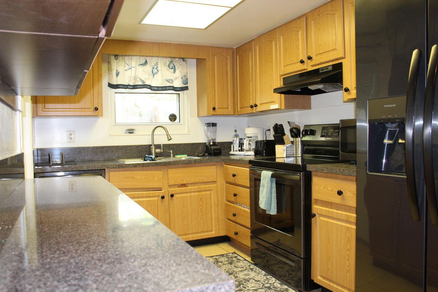 323 W Palm Street, Lantana FL 33462 photo 4