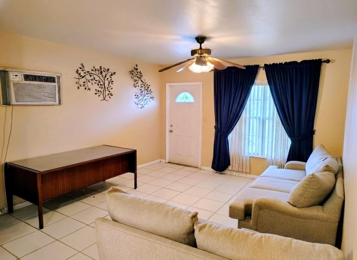 324 NW 3rd Street, Deerfield Beach FL 33441 photo 2