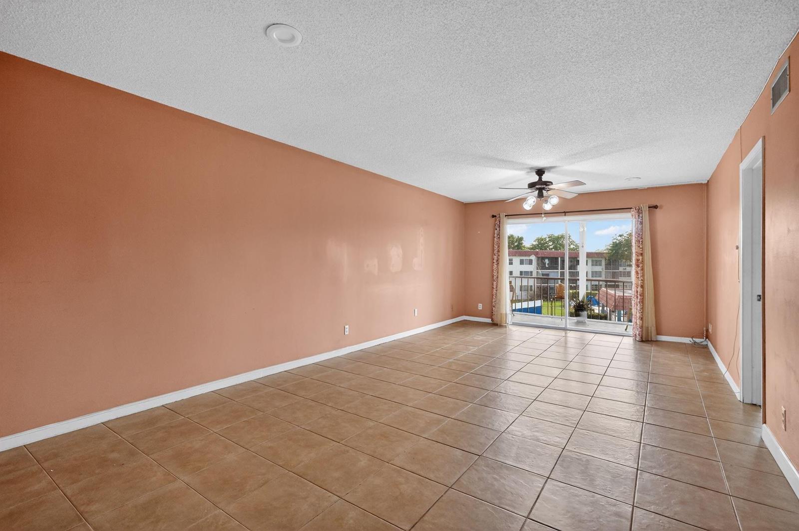 9410 N Hollybrook Lake Drive # 303, Pembroke Pines FL 33025 photo 3