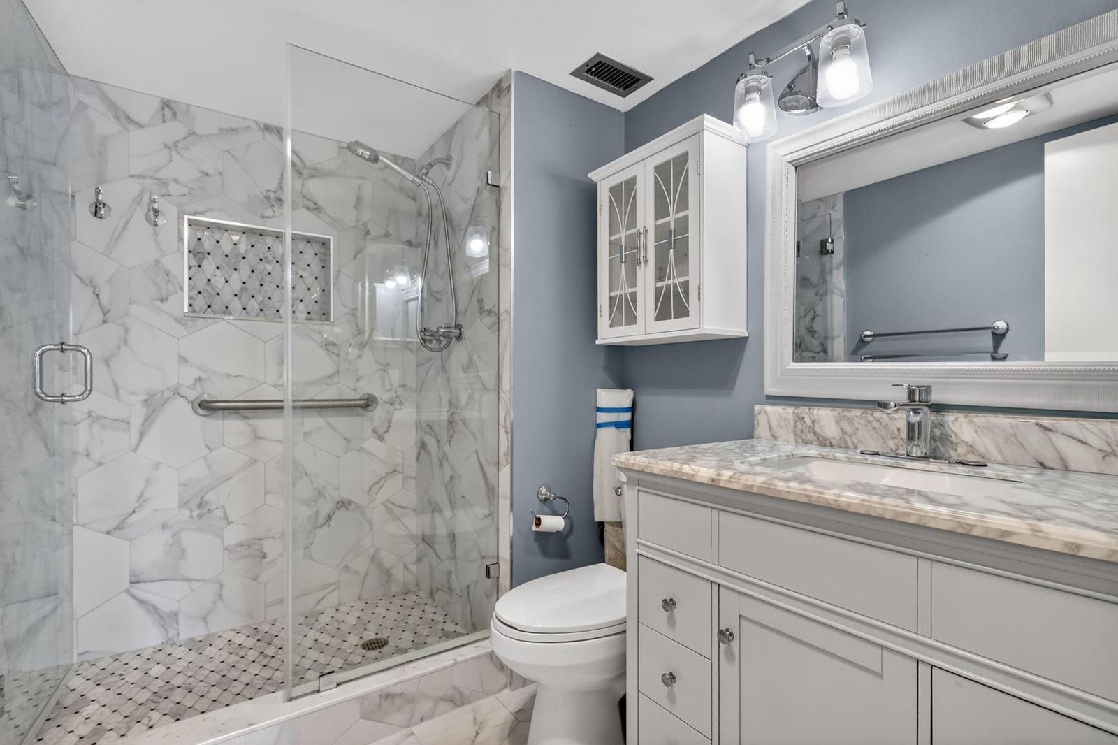 9410 N Hollybrook Lake Drive # 303, Pembroke Pines FL 33025 photo 5