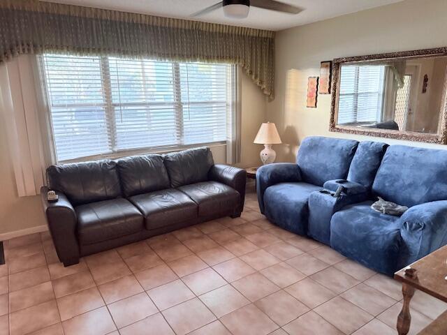 1027 Berkshire B, Deerfield Beach FL 33442 photo 2