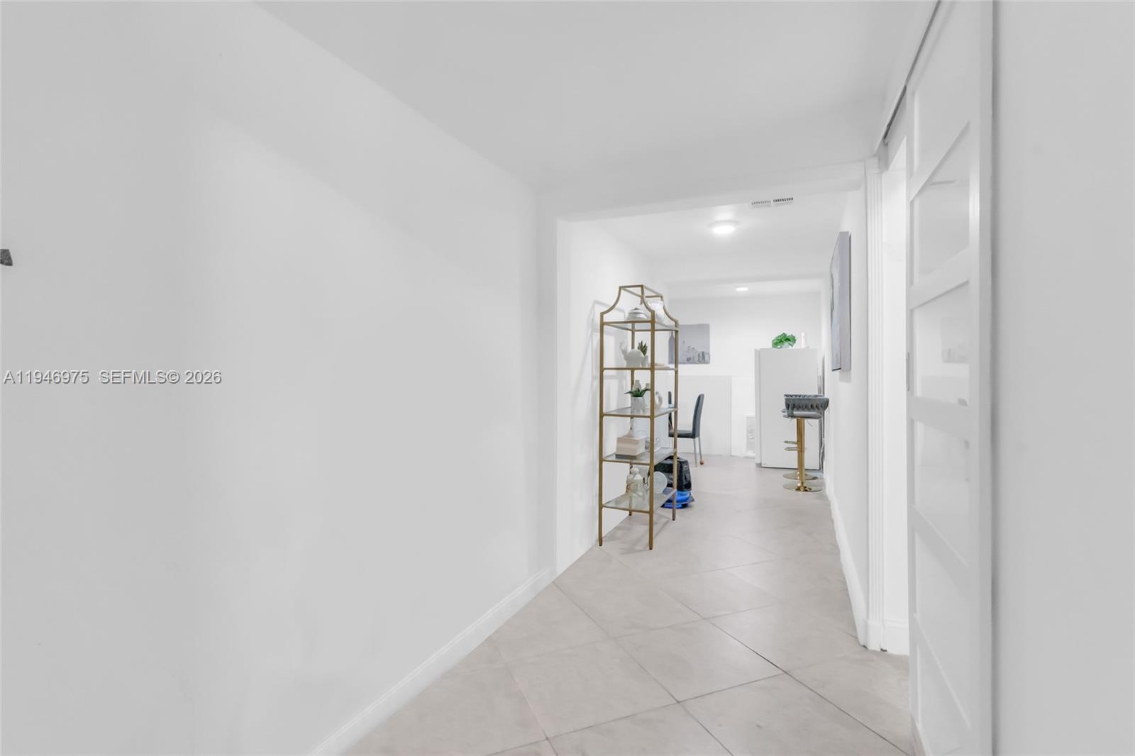 841 E 15th Pl, Hialeah FL 33010 photo 4
