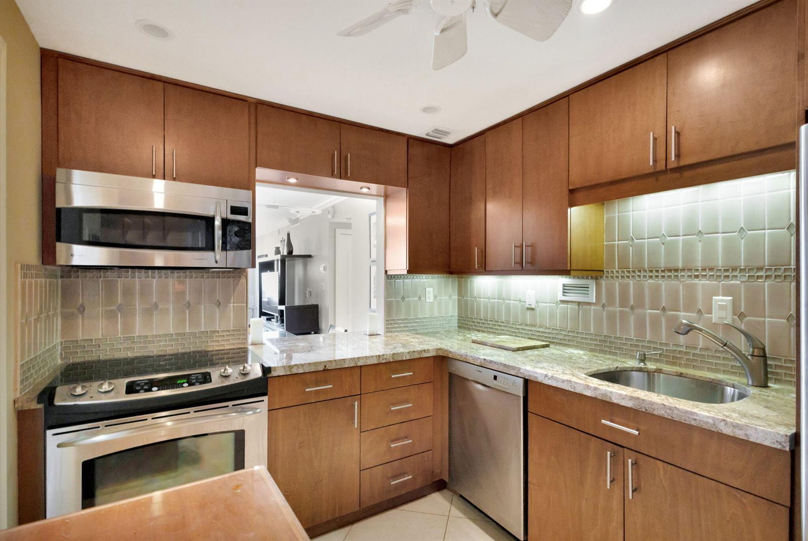 2840 S Ocean Boulevard # 413, Palm Beach FL 33480 photo 3