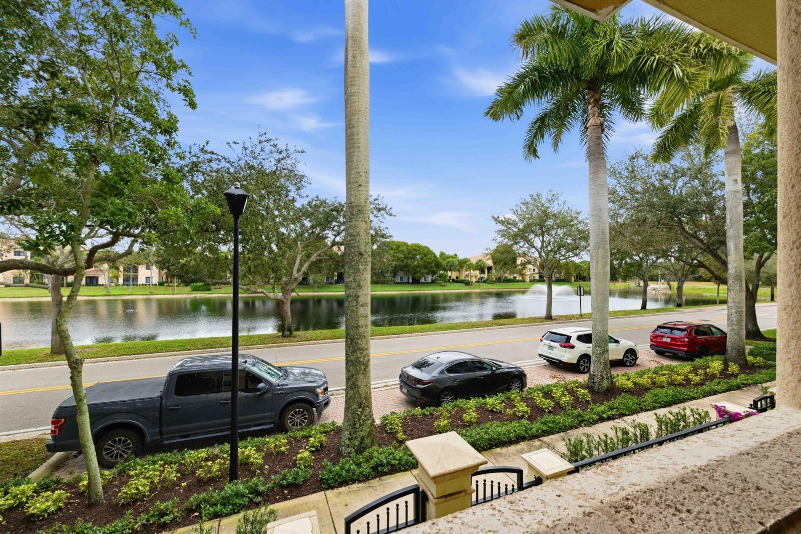 11850 Valencia Gardens Avenue, Palm Beach Gardens FL 33410 photo 3