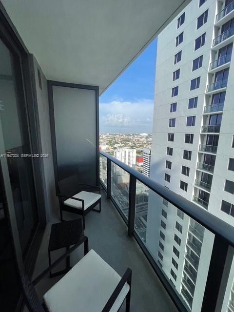 55 SW 9th St # 3209, Miami FL 33130 photo 2