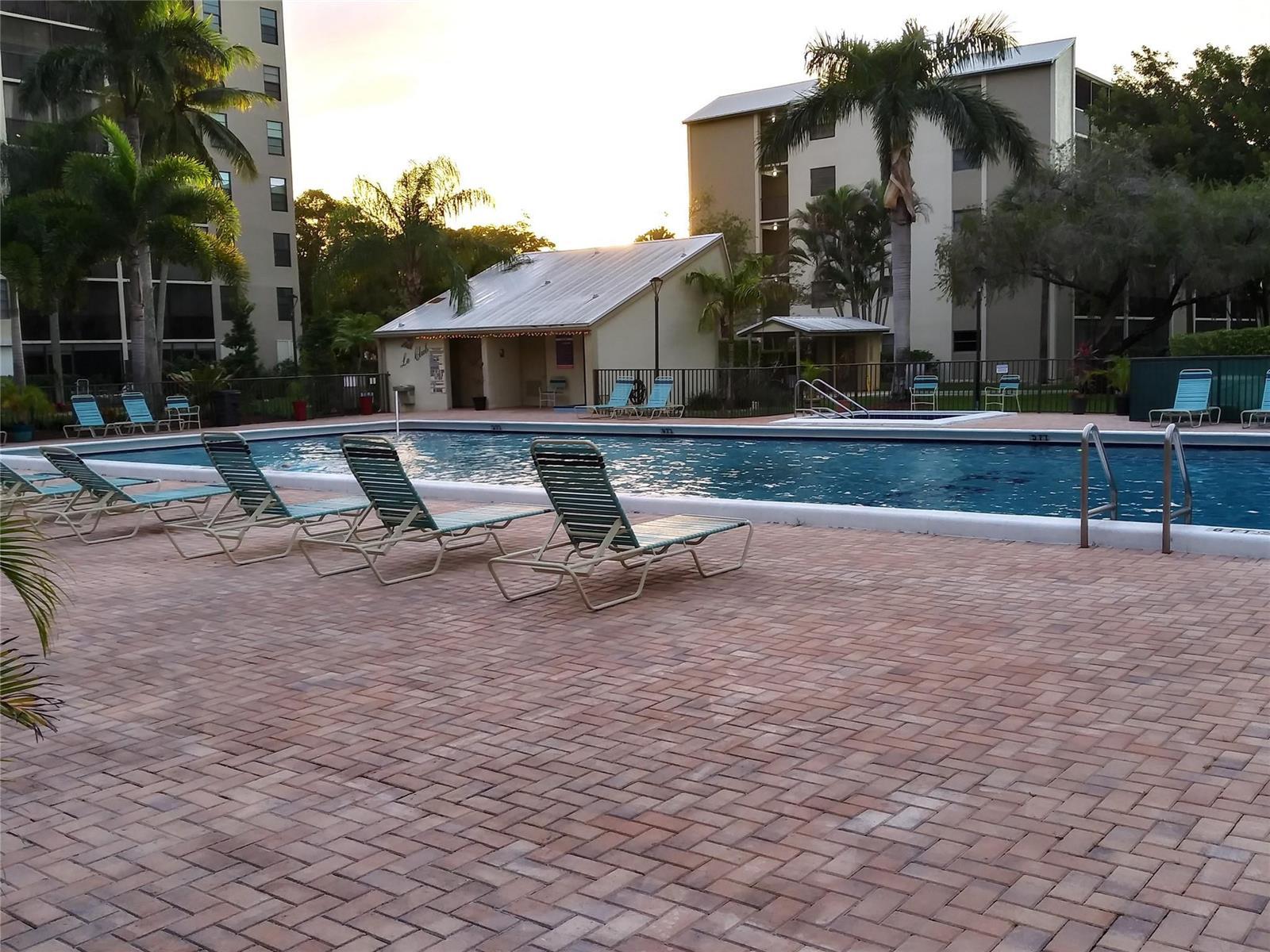 2112 S Cypress Bend Drive # 207, Pompano Beach FL 33069 photo 3
