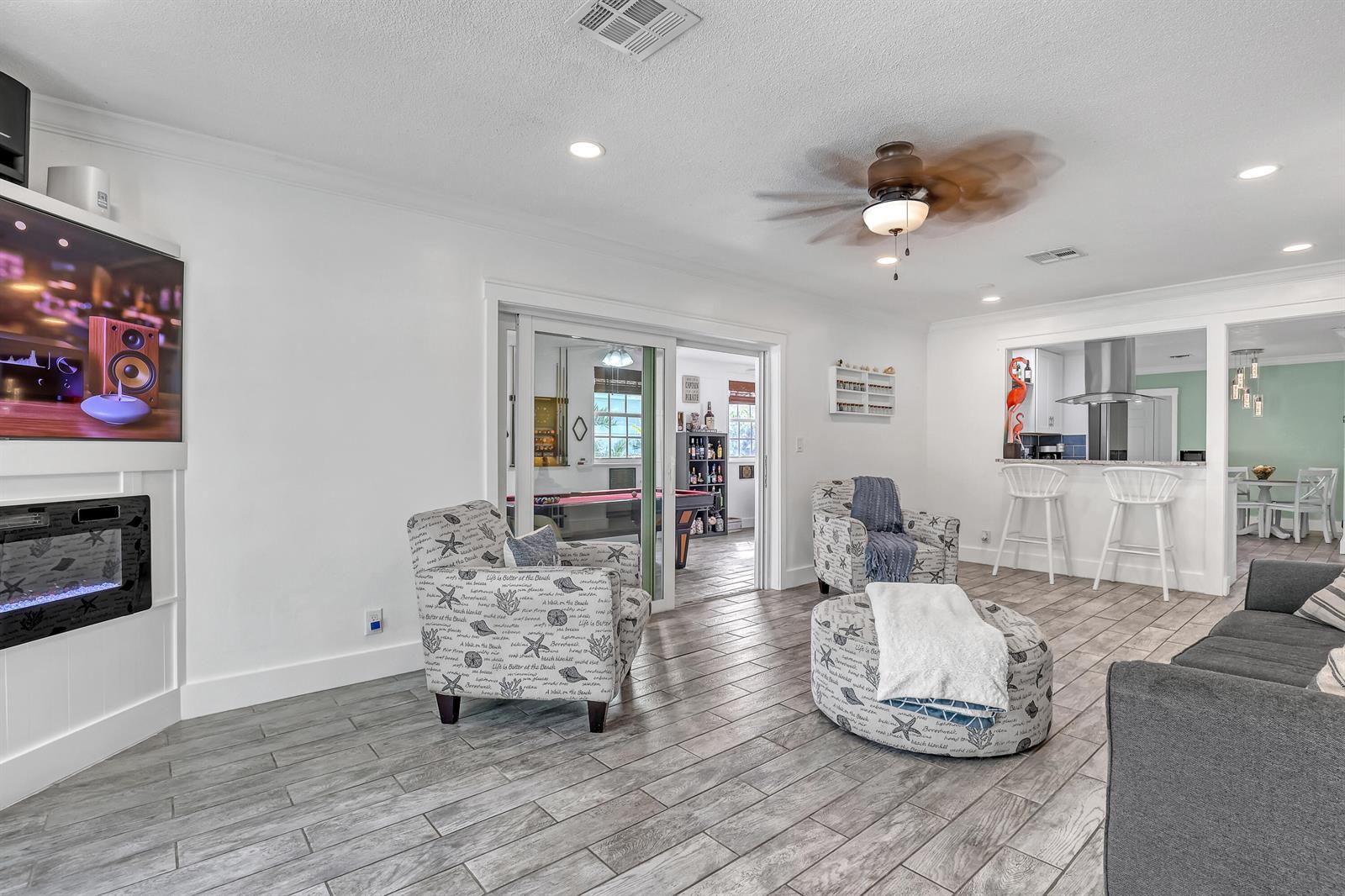 1890 SW 59th Avenue SW, Plantation FL 33317 photo 5