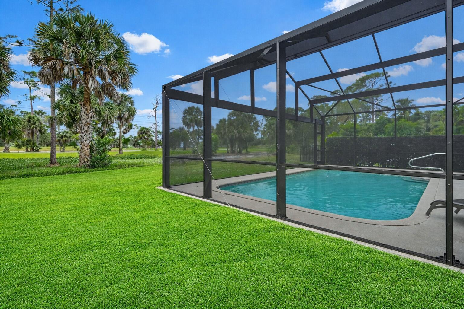15182 Oak Chase Court, Wellington FL 33414 photo 2