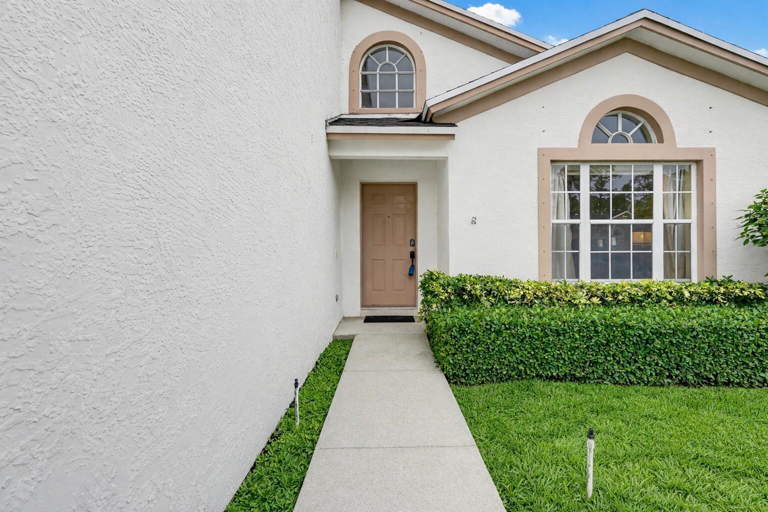 15182 Oak Chase Court, Wellington FL 33414 photo 4