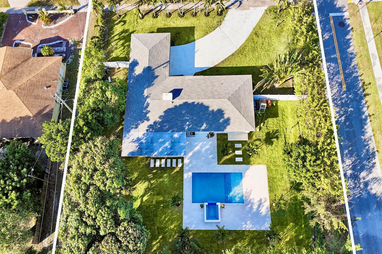 200 NW 2nd Street, Delray Beach FL 33444 photo 3