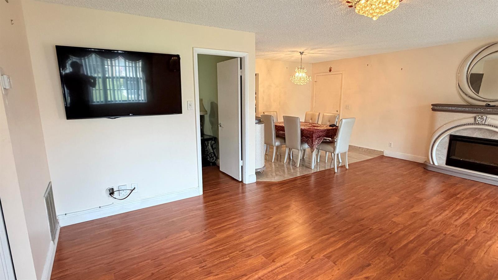 320 Lake Dora Drive # 320, West Palm Beach FL 33411 photo 4