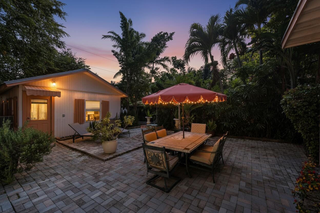 219 S Swinton Avenue, Delray Beach FL 33444 photo 2