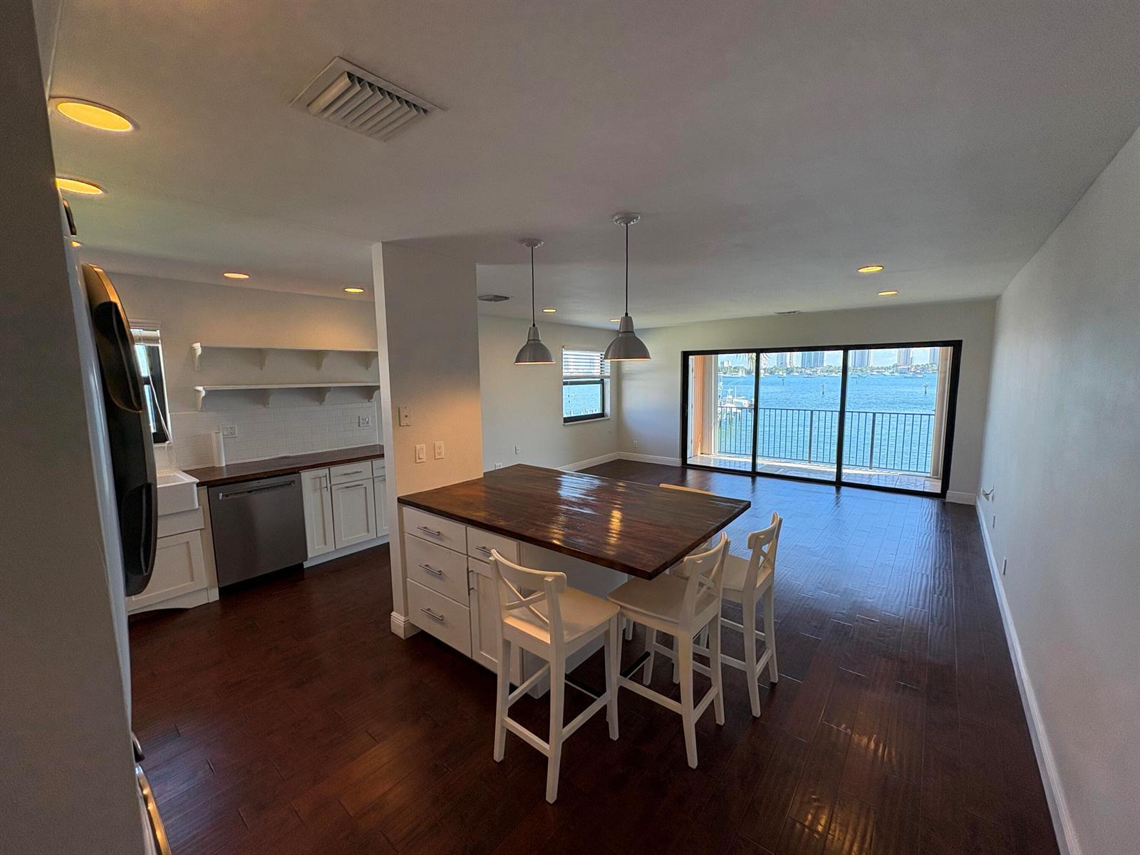 360 Wilma Circle # 5, Riviera Beach FL 33404 photo 5