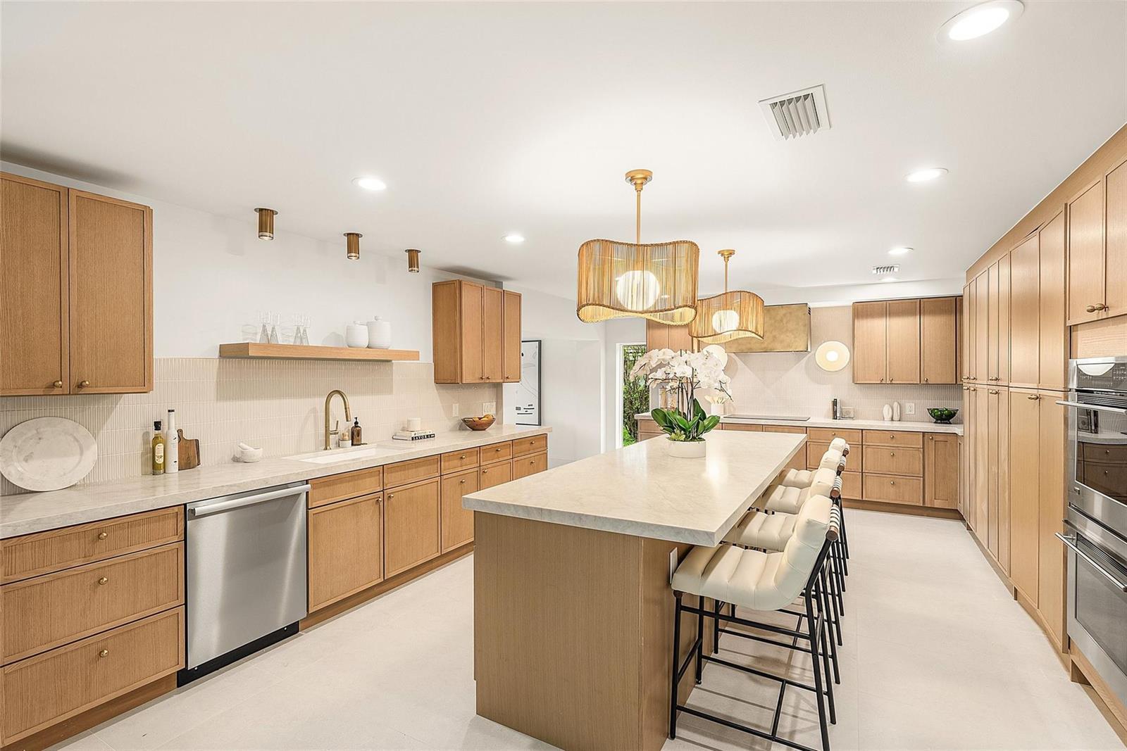 4877 Pineview Circle, Delray Beach FL 33445