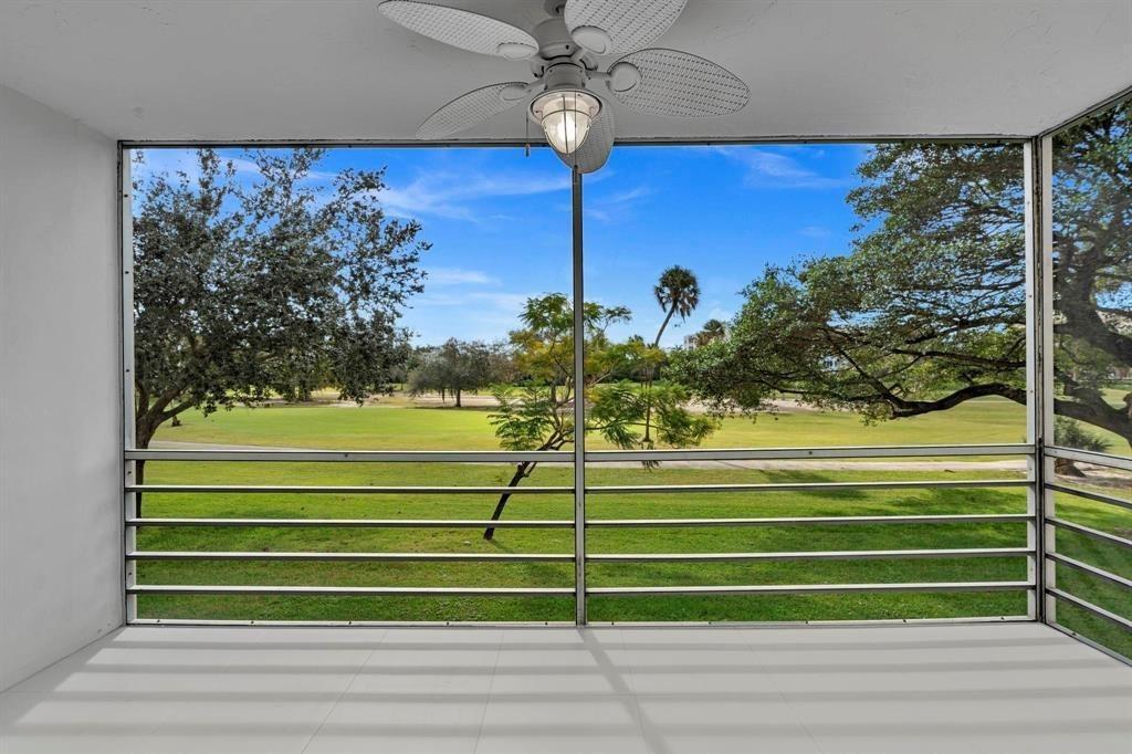 3800 Oaks Clubhouse Drive # 201, Pompano Beach FL 33069 photo 4
