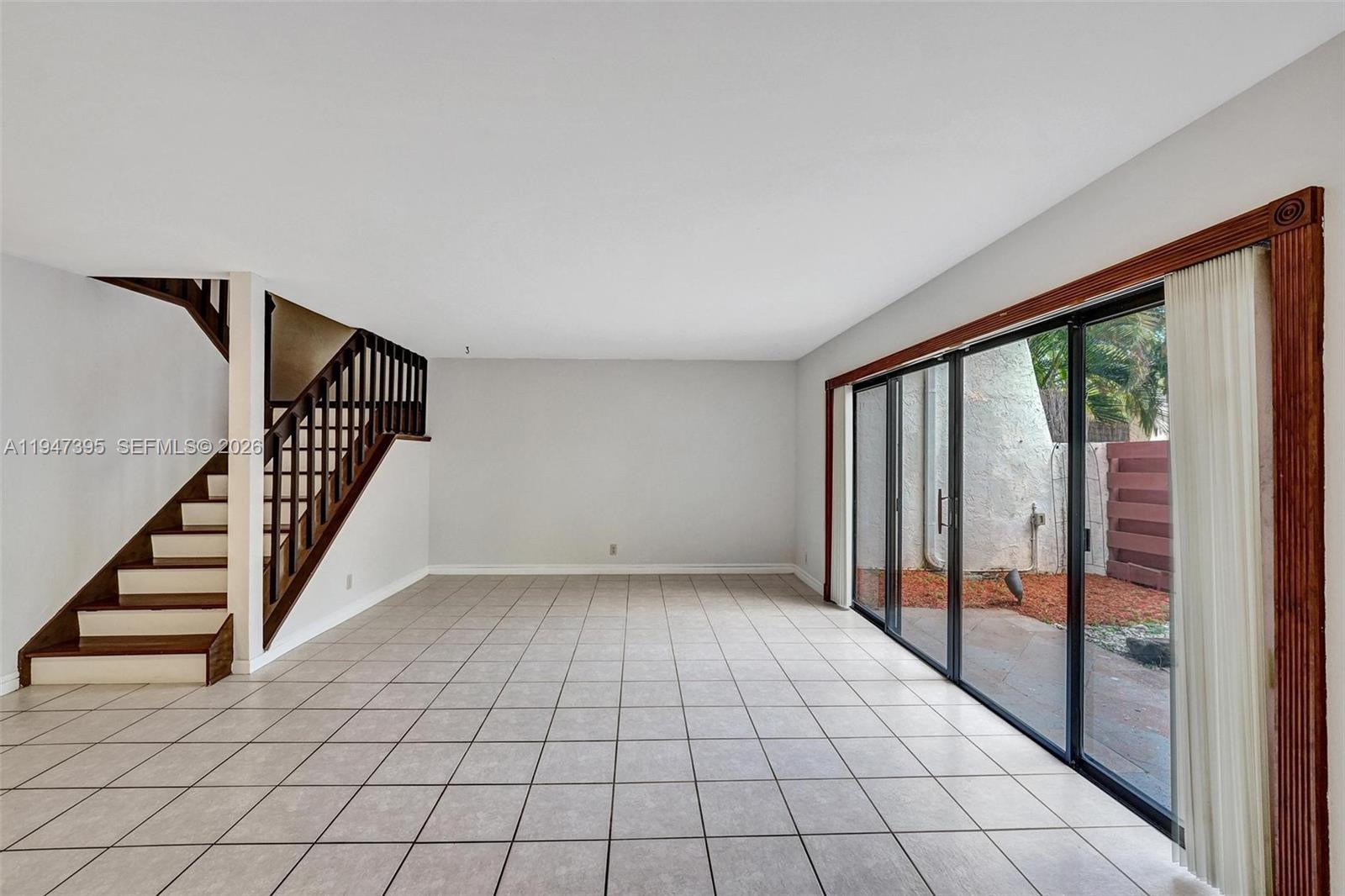 2990 Oaktree Ln # 338, Hollywood FL 33021 photo 5