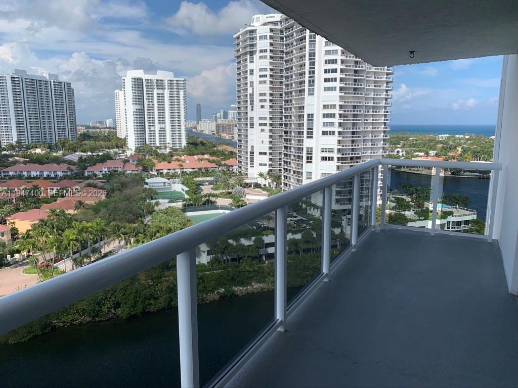 20505 E Country Club Dr # 1631, Aventura FL 33180 photo 3