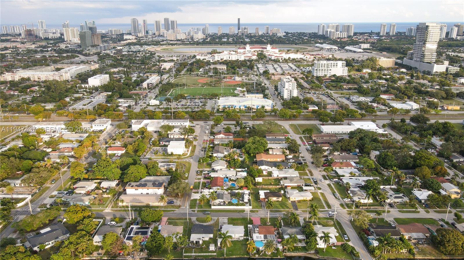 117 SW 6th St, Hallandale Beach FL 33009