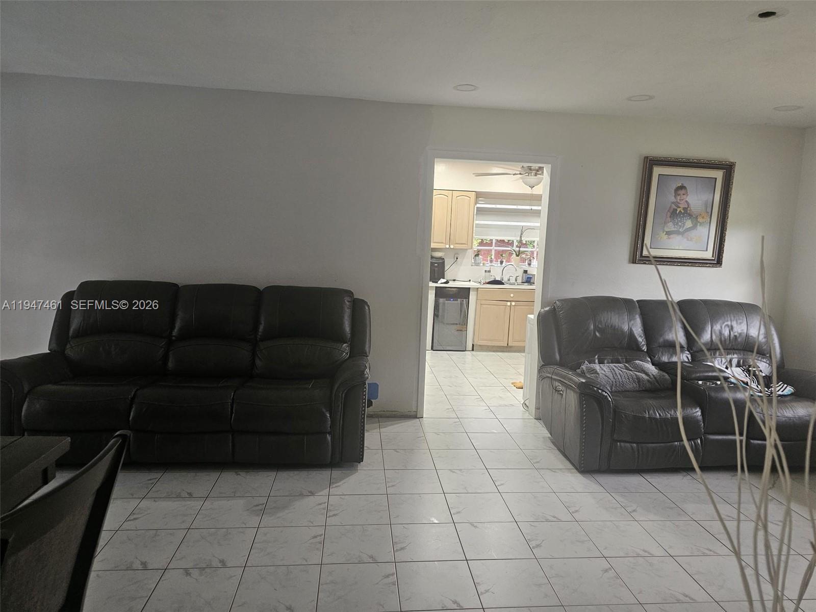 8930 SW 197th Ter, Cutler Bay FL 33157 photo 2