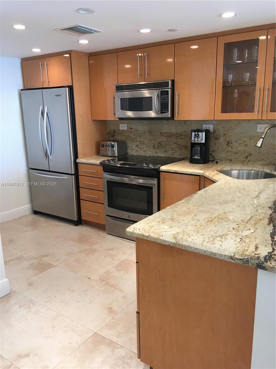 2625 Collins Ave # 1407, Miami Beach FL 33140 photo 4