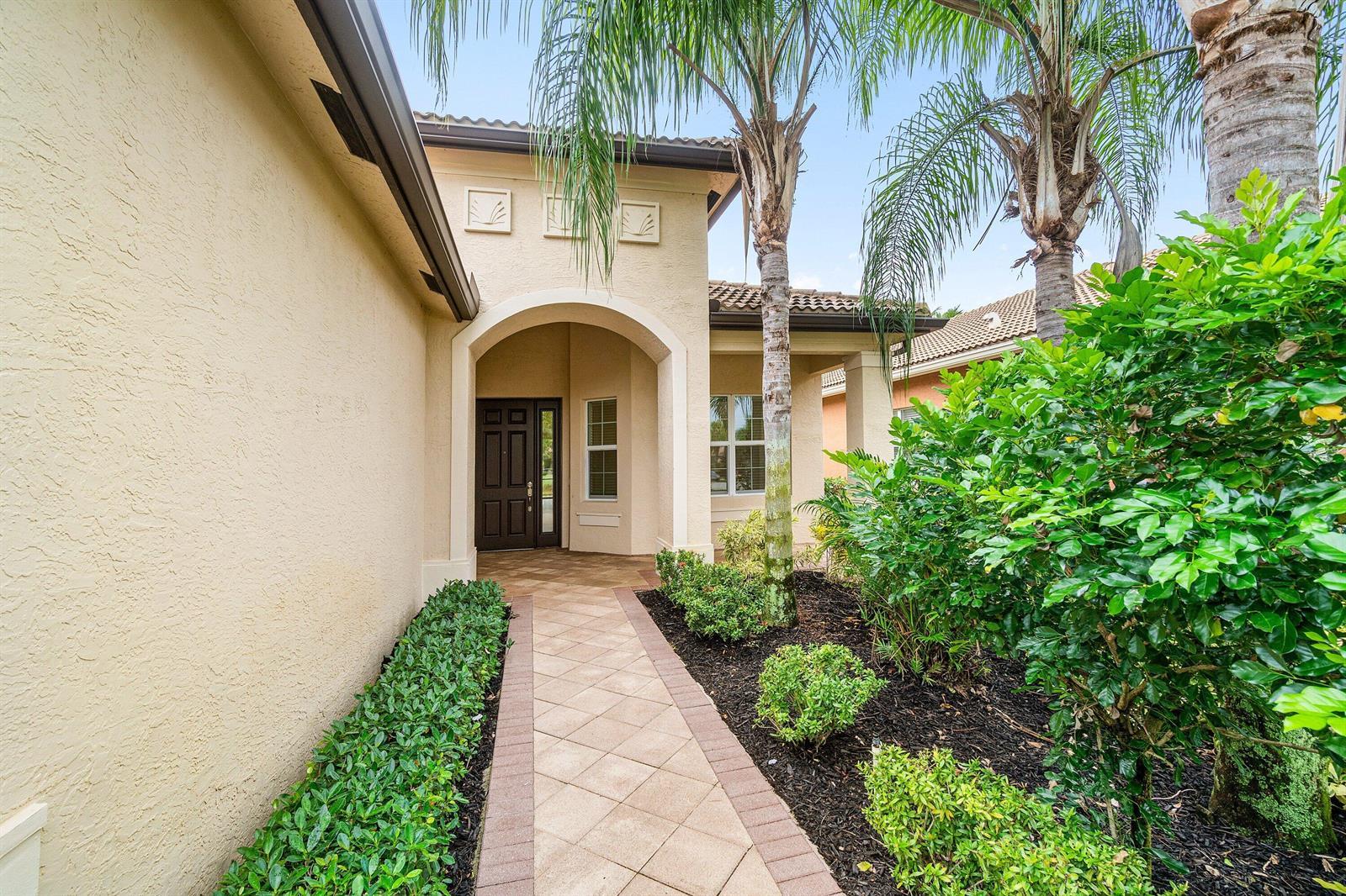 8214 Cloud Peak Drive, Boynton Beach FL 33473 photo 4