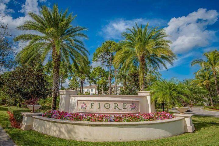 4308 Myrtlewood Circle E, Palm Beach Gardens FL 33418 photo 2
