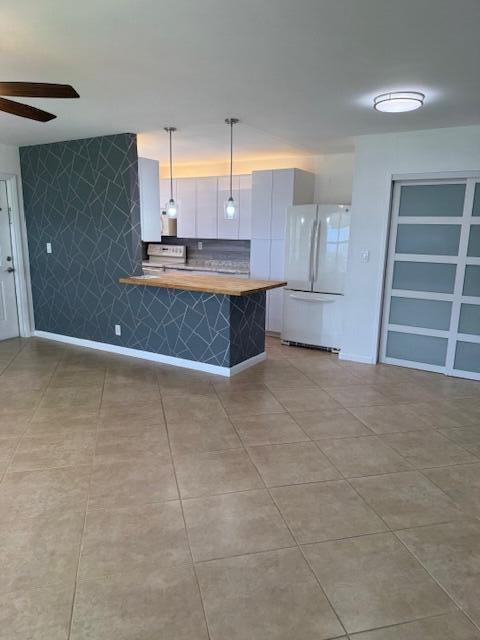 115 Lakes End Drive Apt D, Fort Pierce FL 34982 photo 5