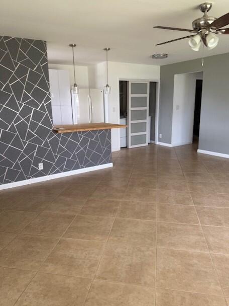 115 Lakes End Drive Apt D, Fort Pierce FL 34982 photo 4