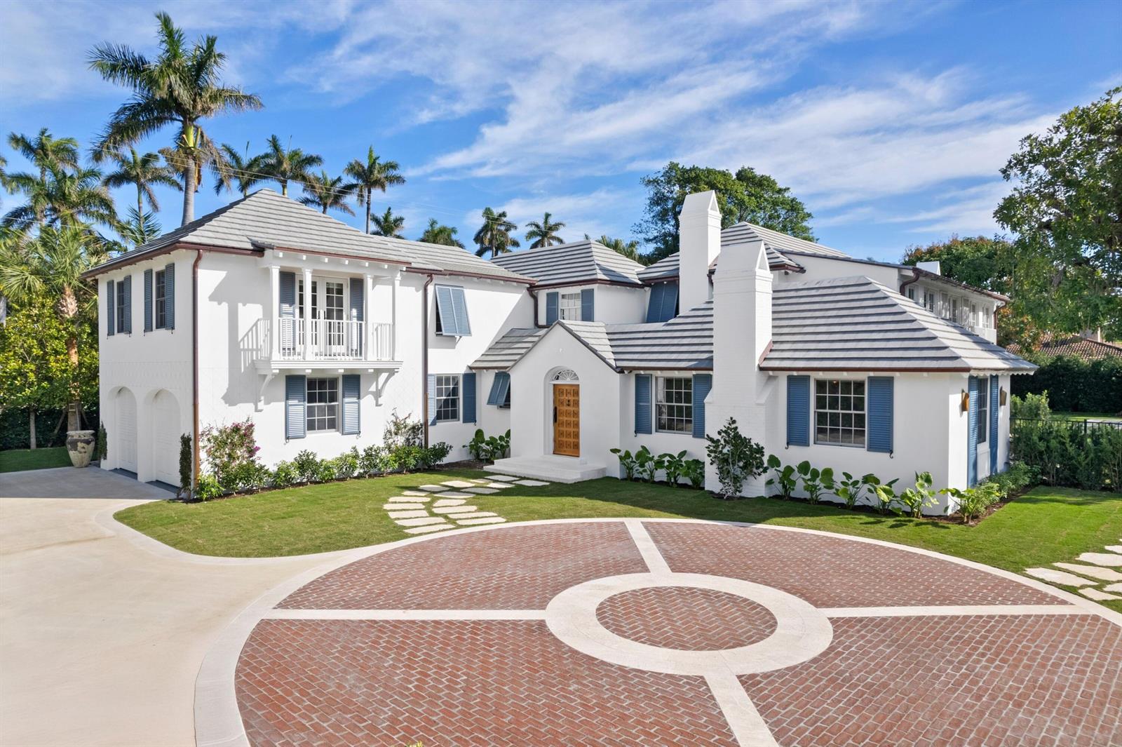 239 Emerald Lane, Palm Beach FL 33480 photo 2