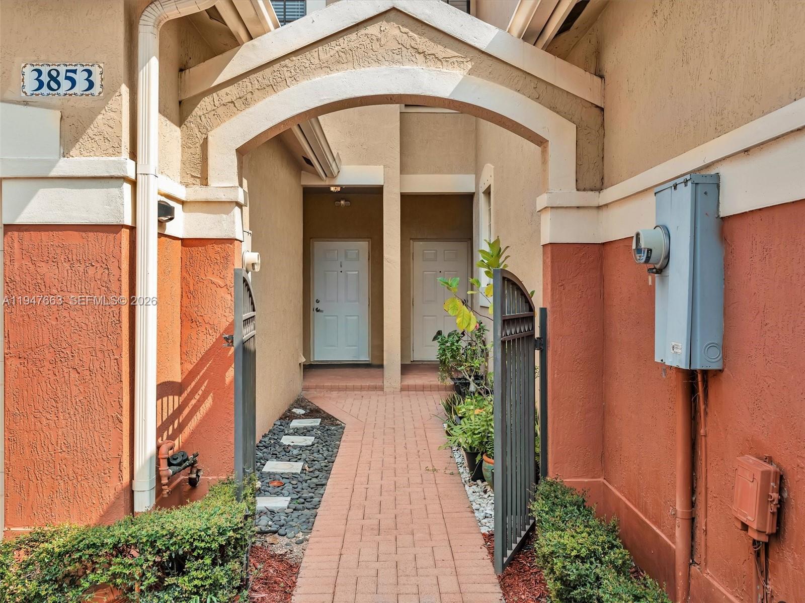 3853 Tree Top Dr # 3853, Weston FL 33332 photo 2