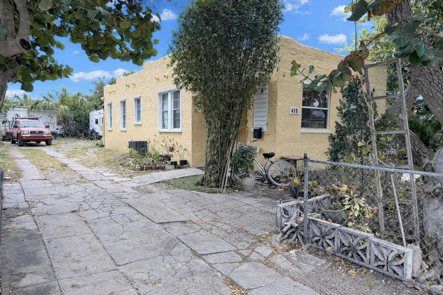 416 Revere Road, West Palm Beach FL 33405