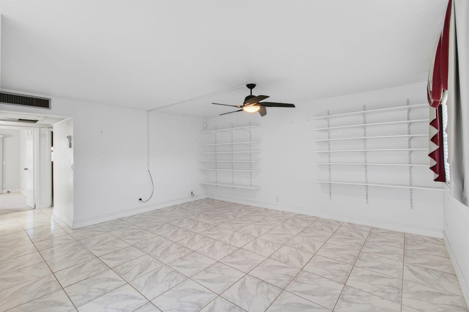 393 Flanders I, Delray Beach FL 33484 photo 3