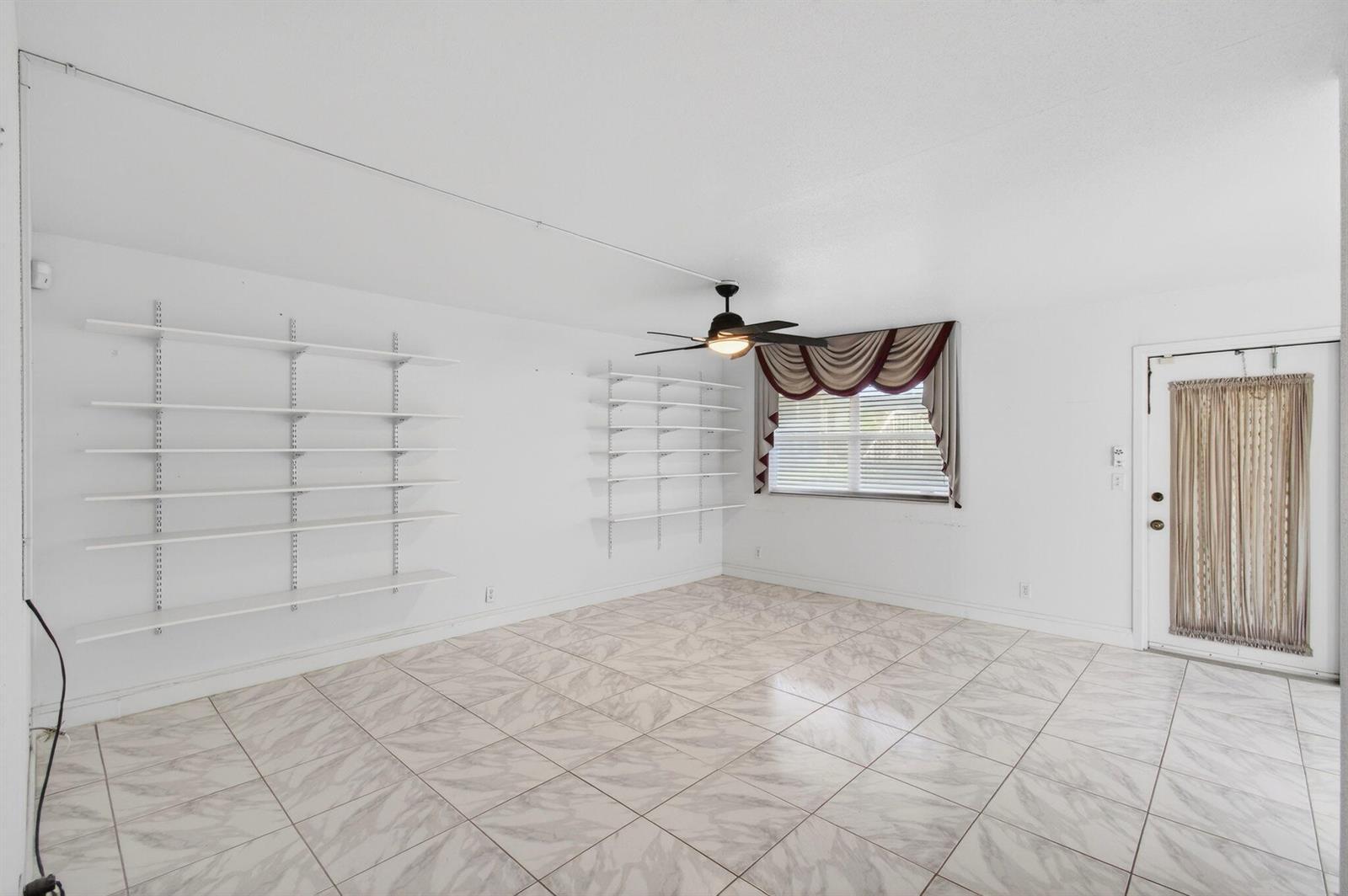 393 Flanders I, Delray Beach FL 33484 photo 4