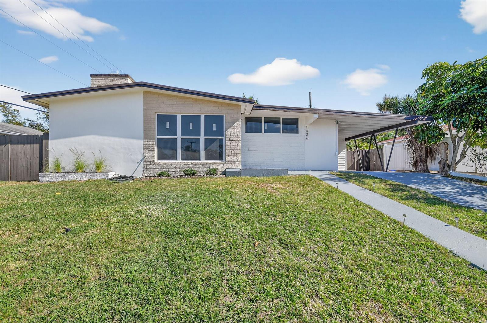 1426 Hillcrest Dr Drive, FL 33461 photo 2