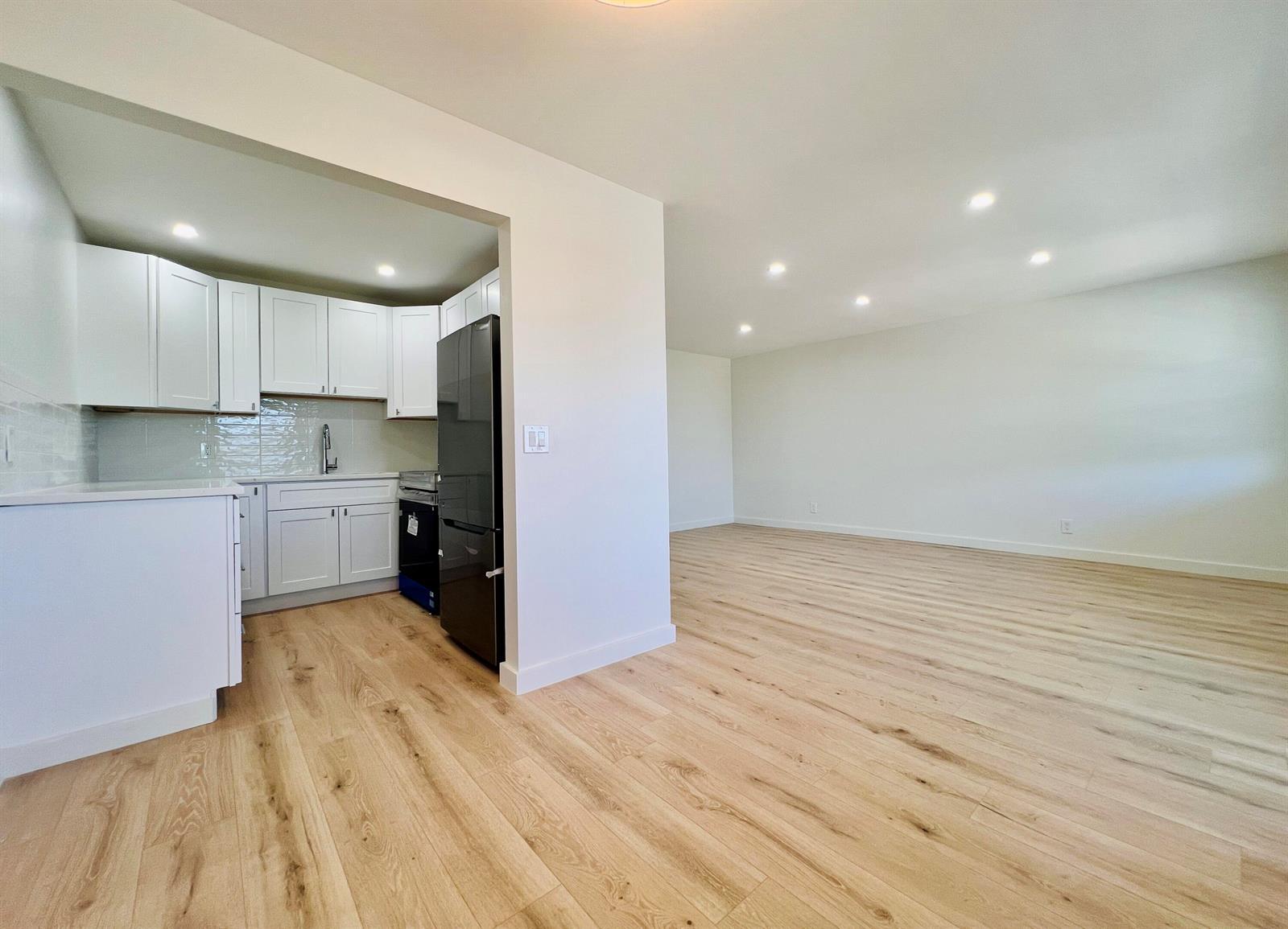 130 Chatham F, West Palm Beach FL 33417