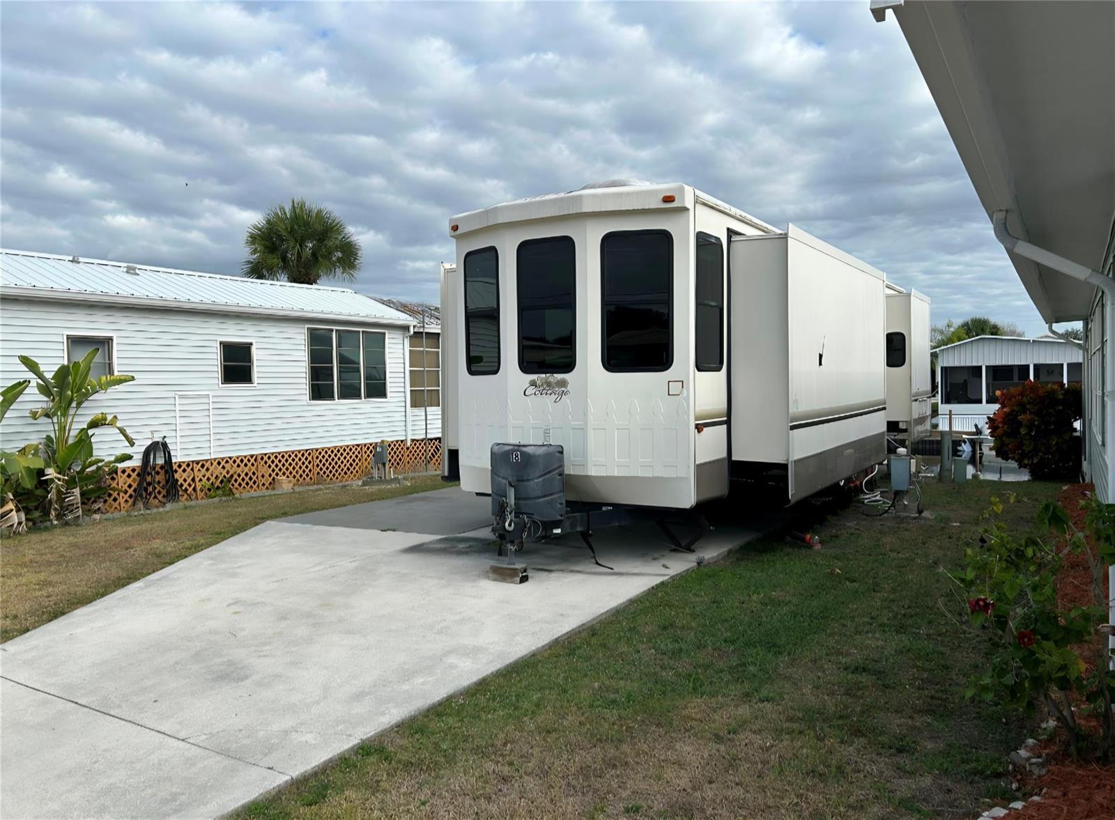 18 Shell Road, Okeechobee FL 34974 photo 3