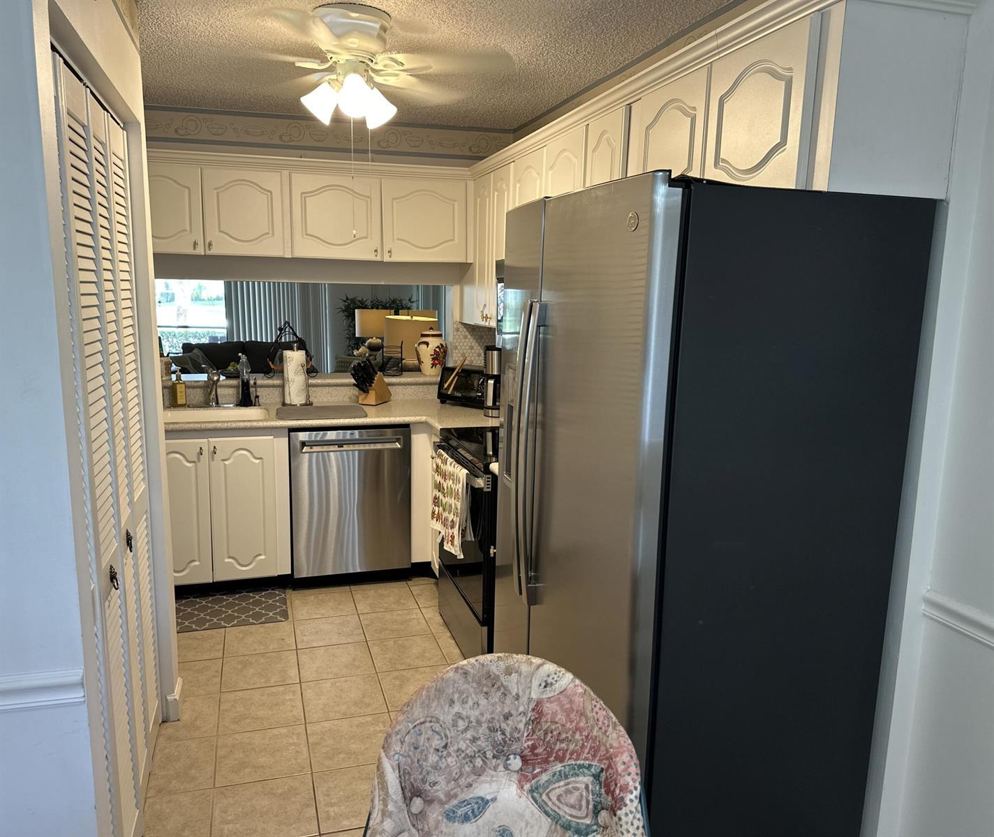 3138 Via Poinciana # 114, Lake Worth FL 33467 photo 3